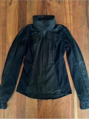 lululemon Black Jacket with Packable hood and built-in mitten cuffs
